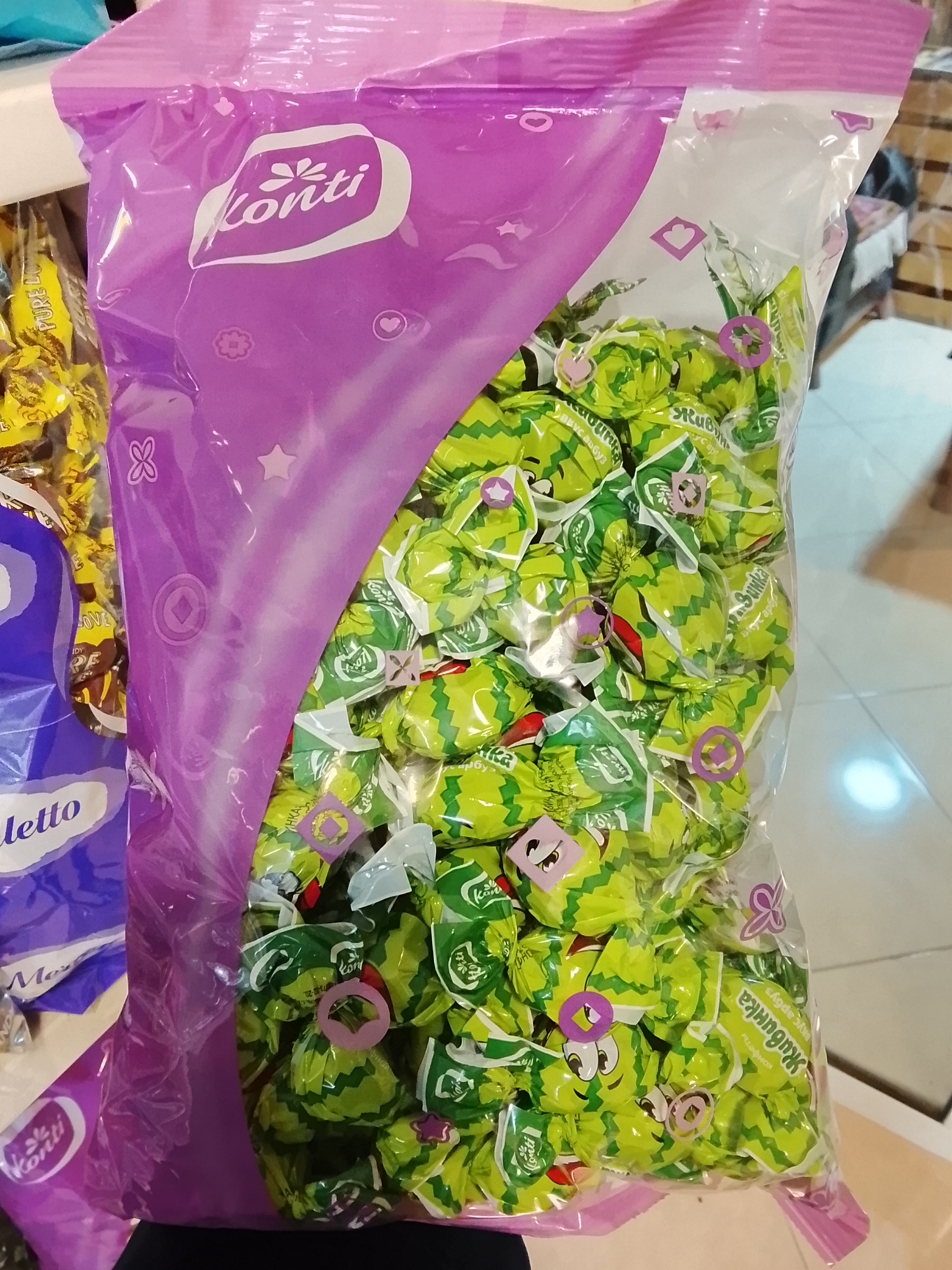 شکلات پاستیلی طعم هندوانه (کارتنی)